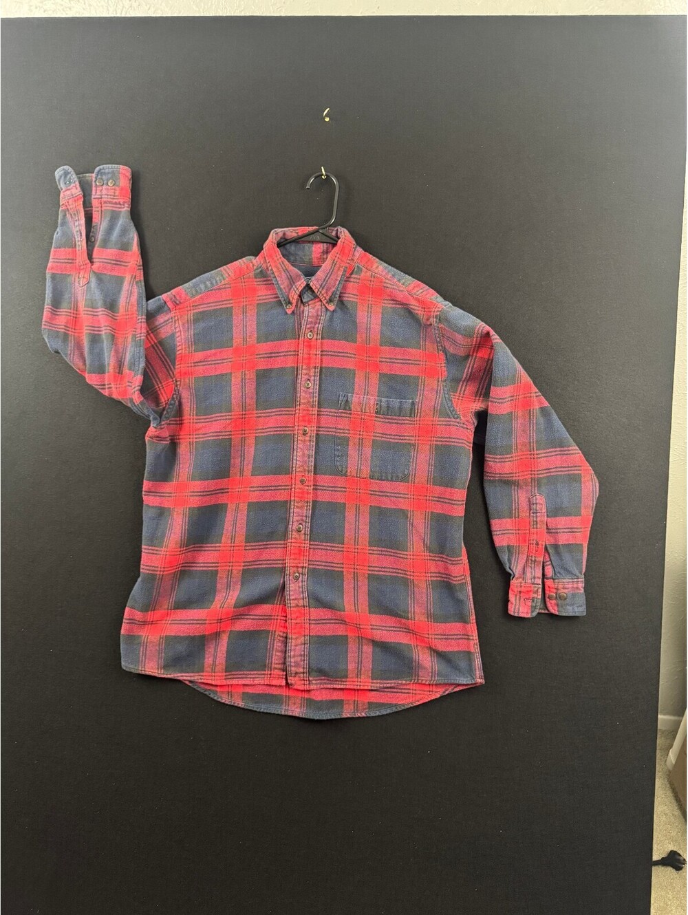 Lands' End Men's Large Red and Navy Plaid Cotton Button-Up Shirt